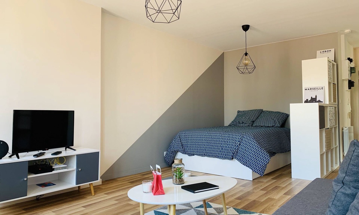 Clermont Ferrand City Centre Apartment | Esprit Studio Cathedral