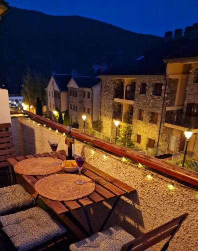 Villanua Apartment | ESQUÍ PIRINEO ARAGONÉS APARTAMENTO EL JUNCARAL Wifi