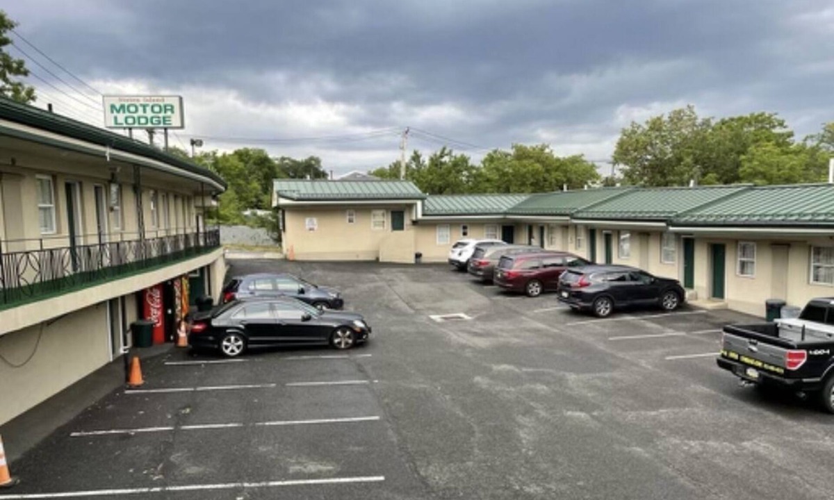 Rosebank Hotel | Essence Collection Staten Island