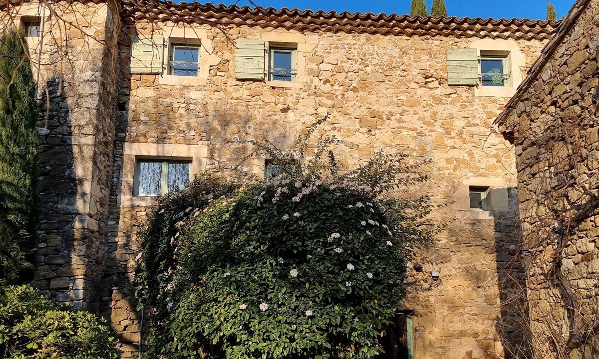 La Roque-sur-Ceze House | ESTATE FOR 40 PEOPLE