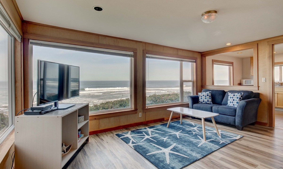 Lincoln City Hotel | Ester Lee Oceanview Inn