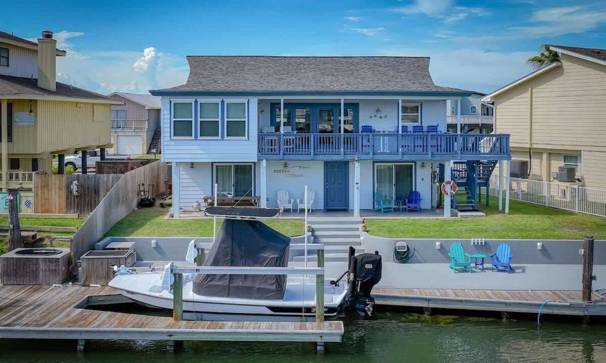 City-by-the Sea House | Estes Oasis