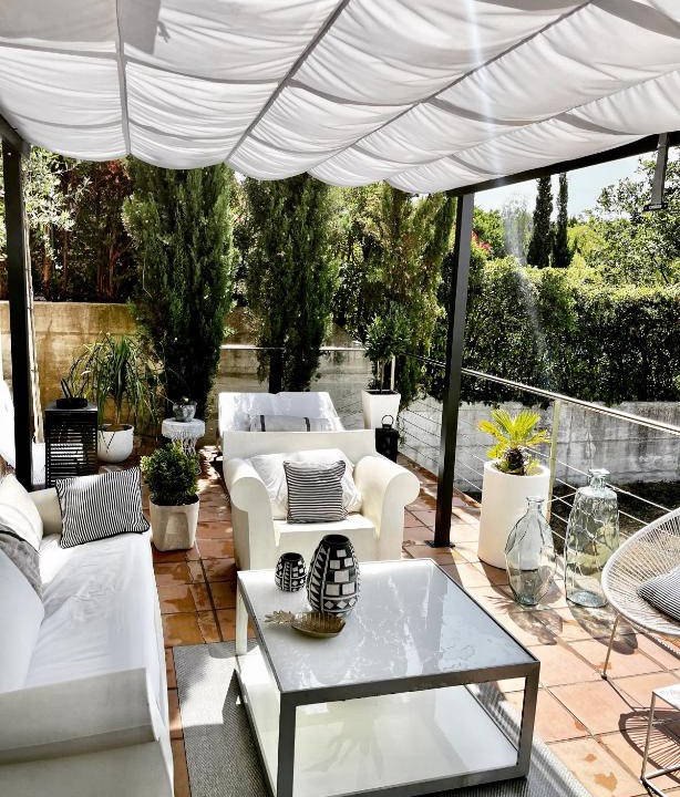 Gorraiz House | Estilosa casa golf suites