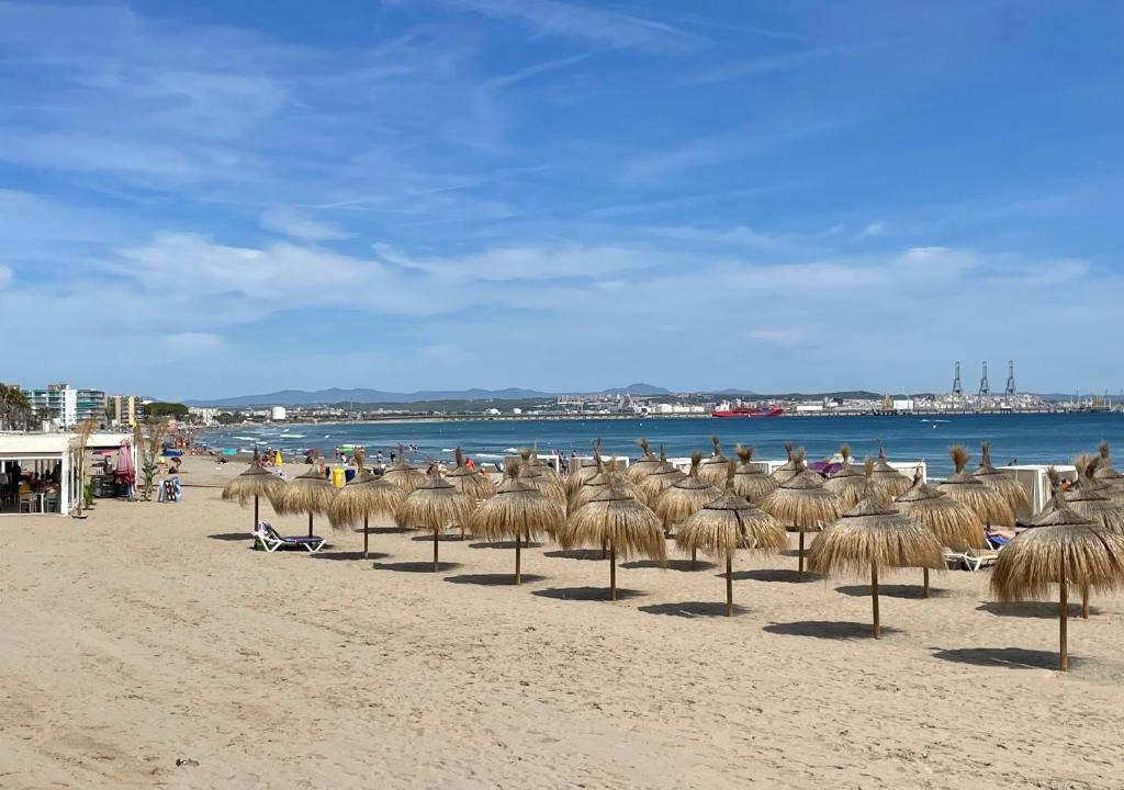 La Pineda Apartment | Estival Park