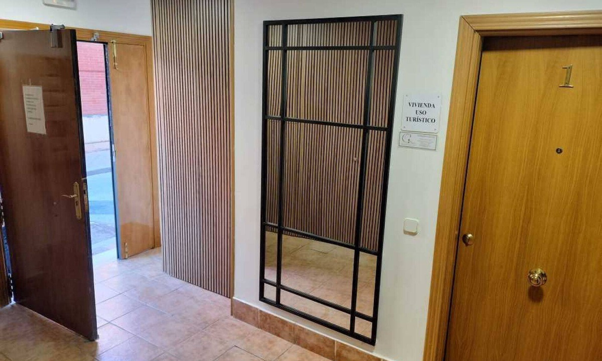 Alcala de Henares Apartment | Estudio Doble con 2 Camas en el Centro Histórico