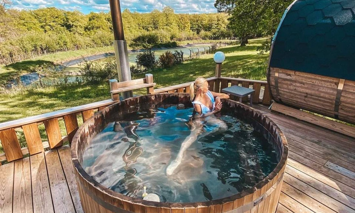 Noues de Sienne House | Etape en forêt