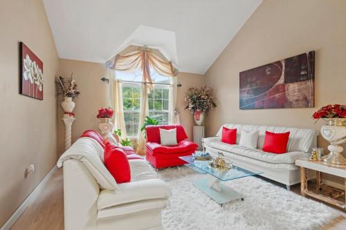 West Milford Villa | Ethereal Haven