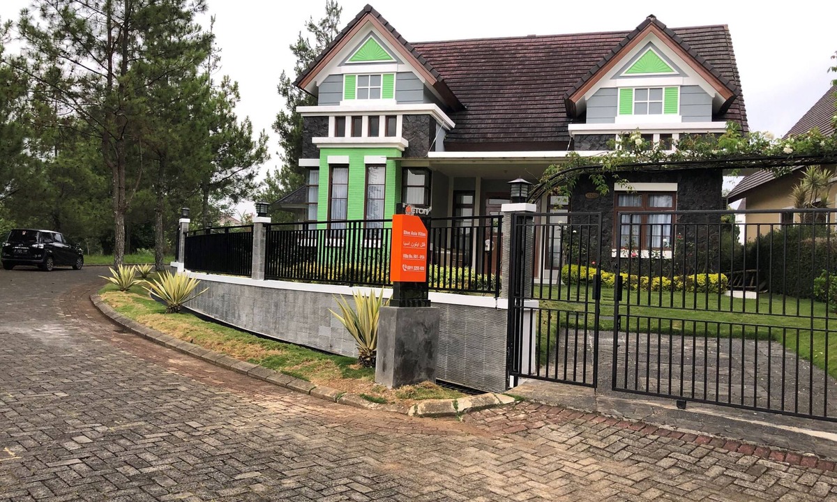 Cipanas Villa | Eton Asia Villas- FA1-01A-Deluxe 5 Bedrooms with private pool