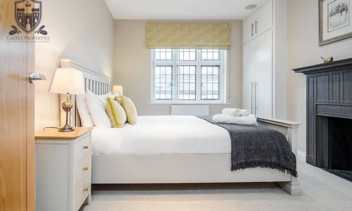 Eton Apartment | Eton College Apartment
