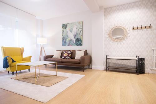 Indautxu Apartment | Etxaniz apartment by People Rentals