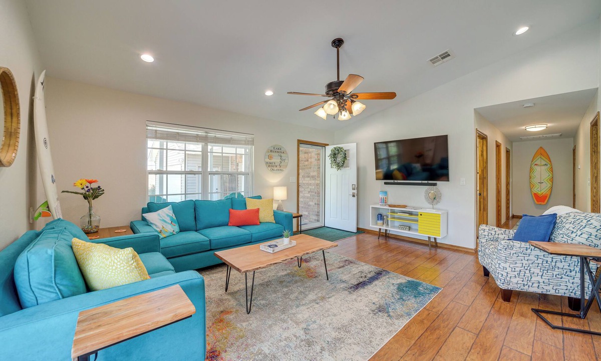 Eufaula House | Eufaula Oasis w/Screened Porch: Unwind in Style!