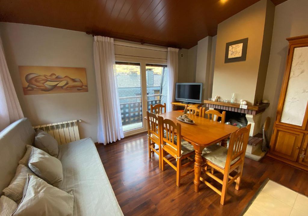 Encamp Apartment | Euro Àtic HUT 6794
