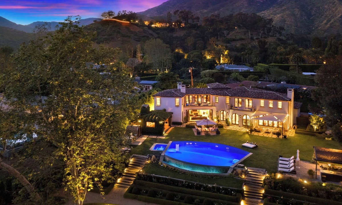 Eastern Malibu Villa | European Tuscan-style vacation home in a gated community