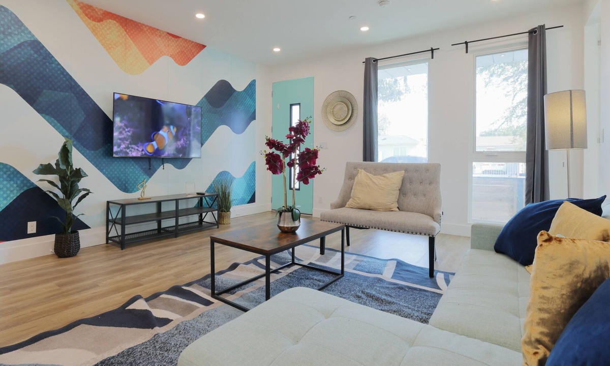 Harbor Gateway South Apartment | EV Charger Ready Infinite Residence 4B2.5B