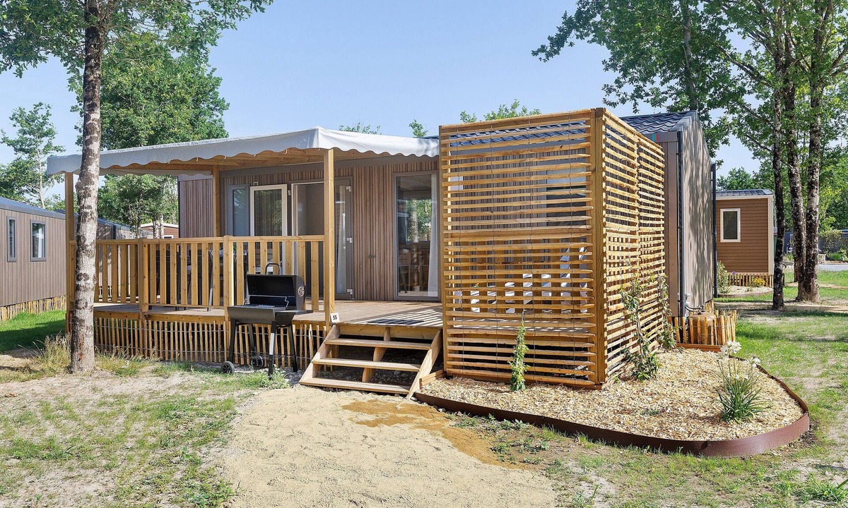 Saint-Gervais House | “Evasion 55” Mobile Home with Shared Pool and Terrace