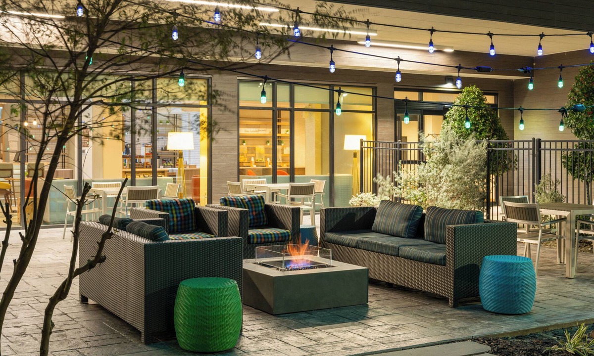 Conroe Hotel | EVEN Hotel Shenandoah - The Woodlands by IHG