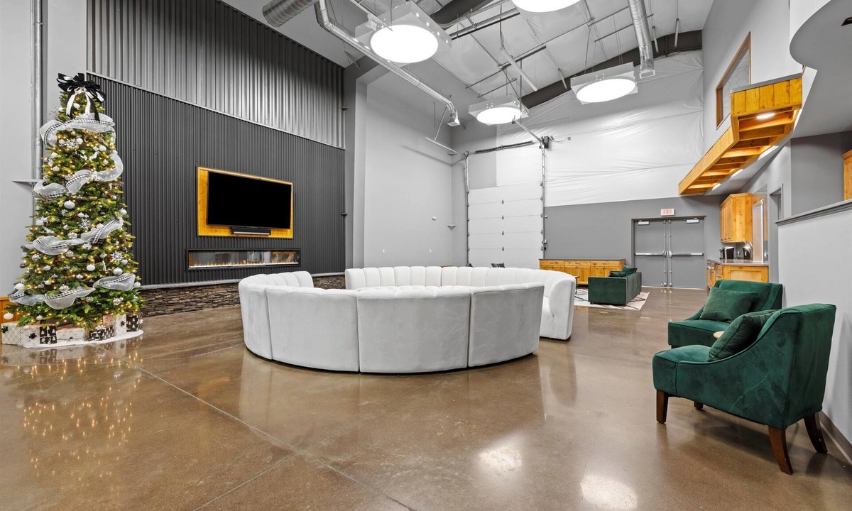 South Richland Cabin | Event Center for RENT!