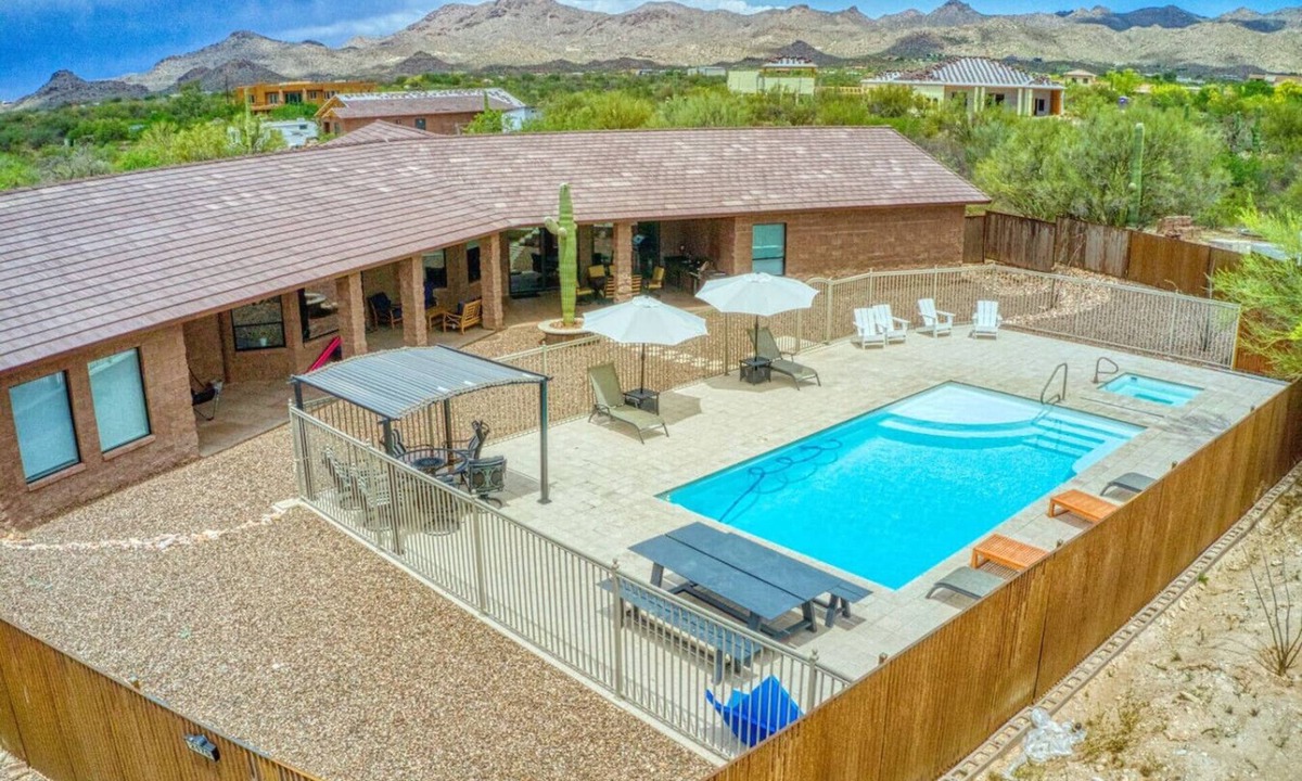 Tucson House | Event Ready Spacious Tucson Villa w/Private Pool