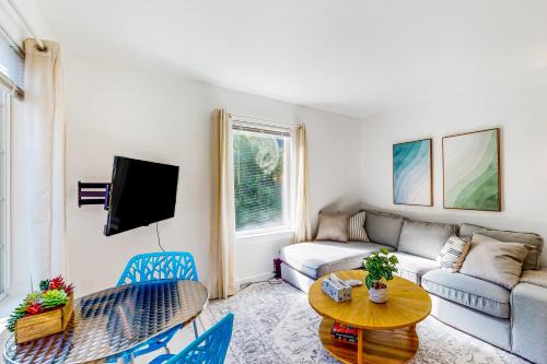 Federal Way House | Evergreen Hideaway