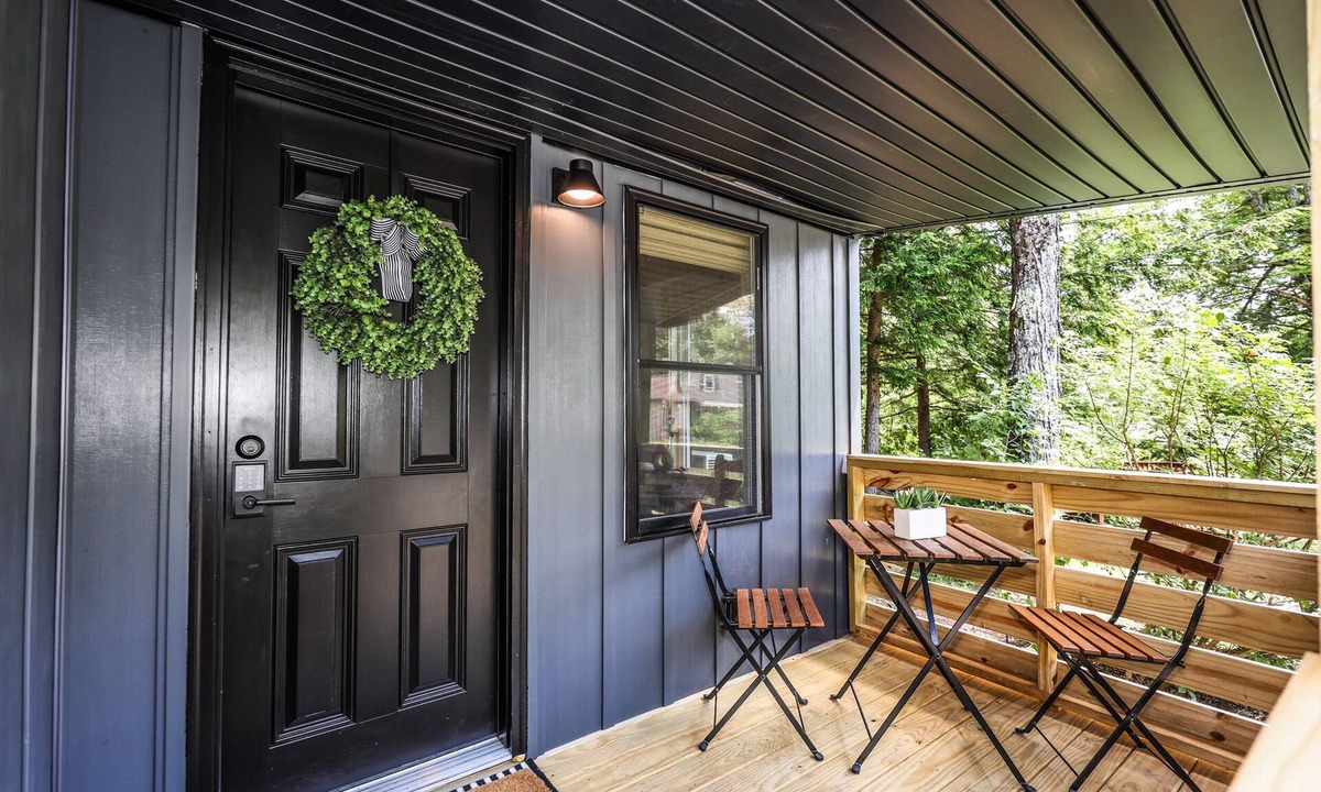 Lincoln Cabin | EverHaus | Cabin by the Brook at Harvard Brook Cabins