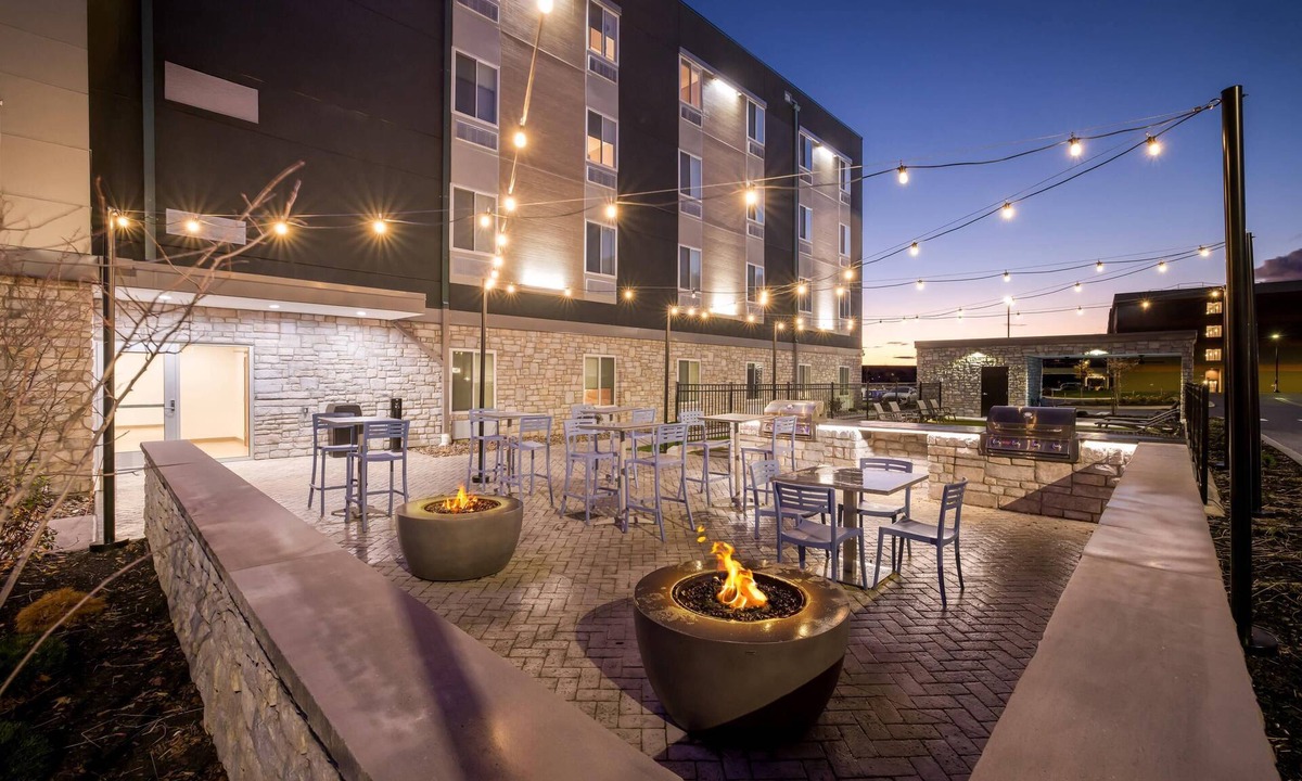 Gates-North Gates Hotel | Everhome Suites Rochester Greece