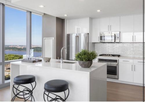 Fort Lee Apartment | Everlasting Reality