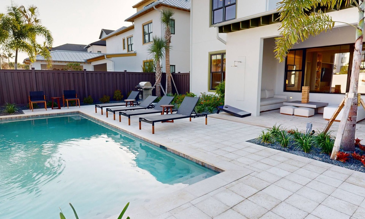Florida Central Atlantic Coast Hotel | Evermore Orlando | 10 Bedroom House | Ideal for Very Large Groups