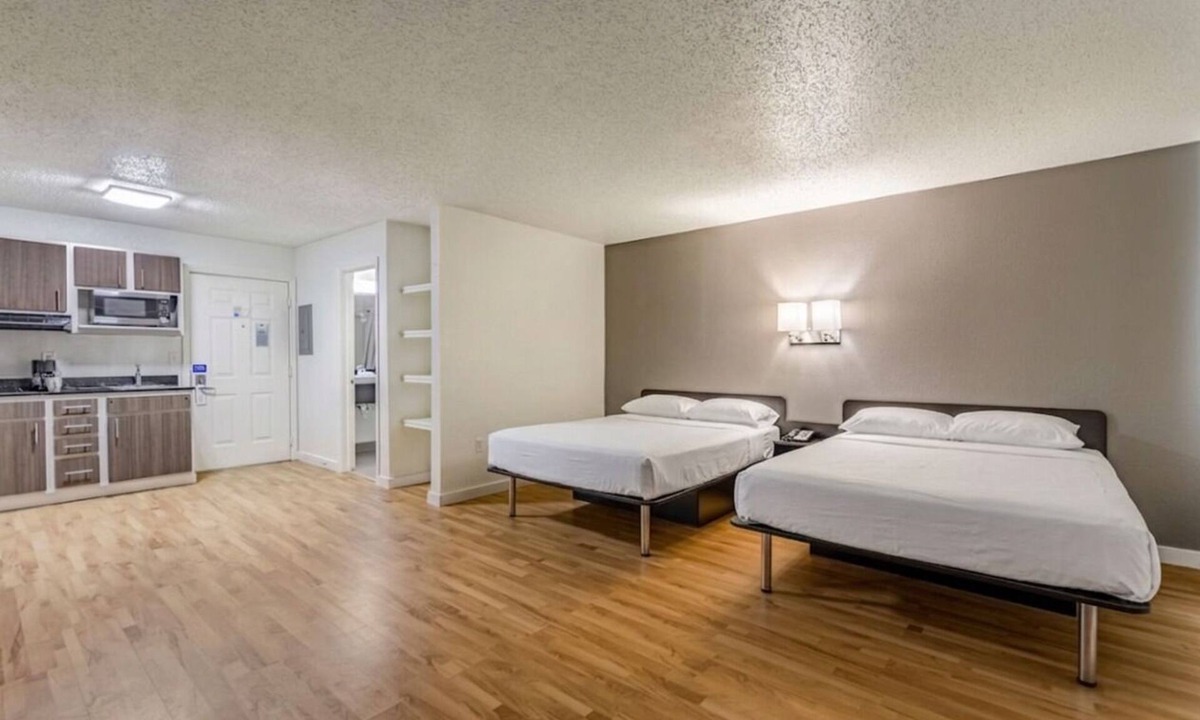 Northwest Dallas Hotel | Everstay Living