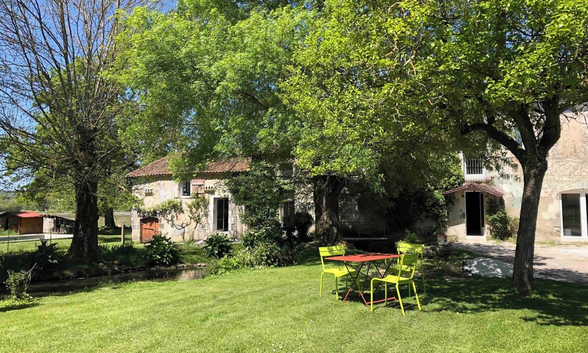 Bouteilles-Saint-Sebastien House | Exceptional house - Former water mill