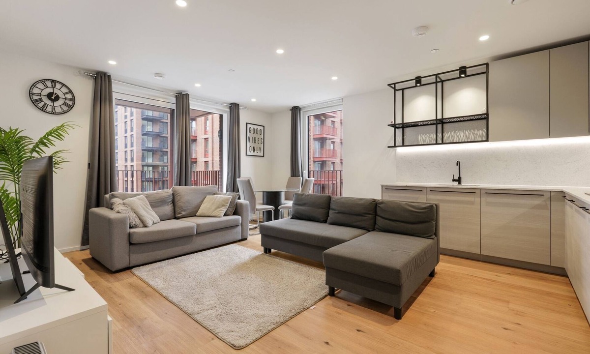 Lansbury Apartment | Excel Riverside 2 Bed