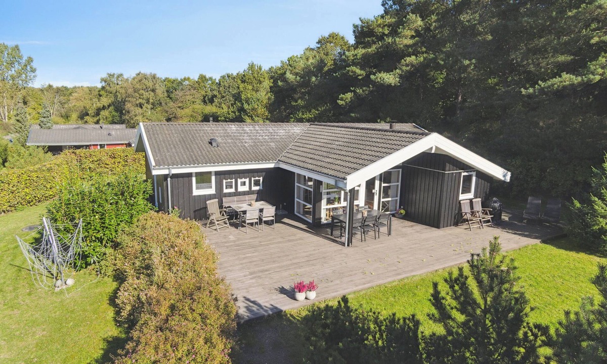 Hojby House | Excellent cottage with sauna and spa 10 persons