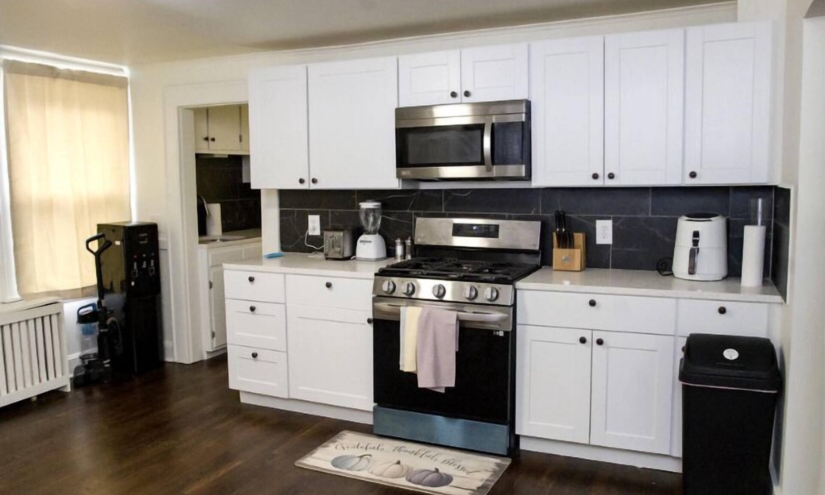 Waterbury House | Excellent Home Away From Home