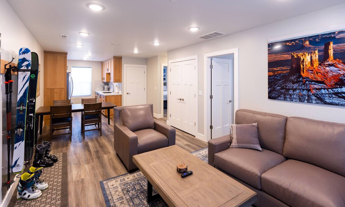 Cottonwood Heights Apartment | Excellent location for skiing! Brand new, comfy 2BR apartment