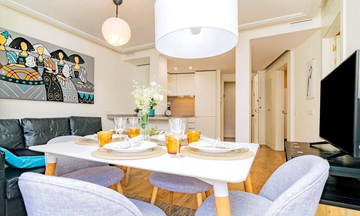 Literary Quarter Apartment | Excepcional Apartamento en Calle Atocha