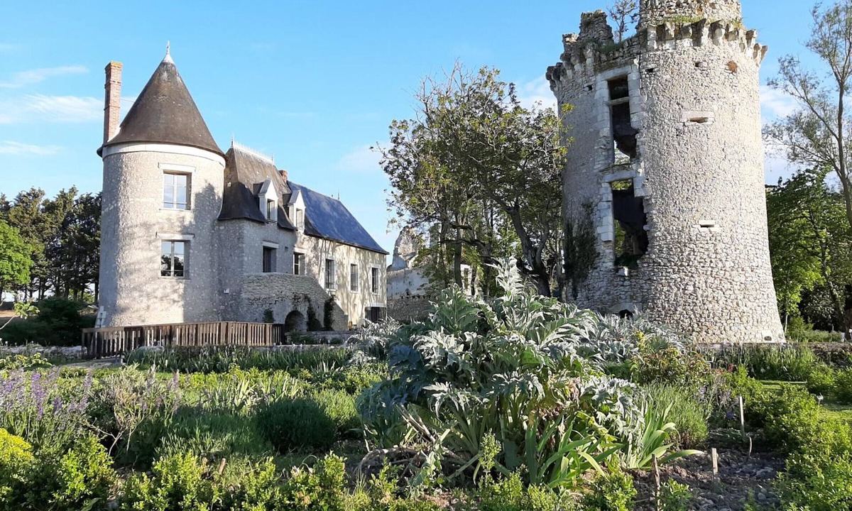 Saint-Bauld Cottage | Exceptional Castle with Private Pool, Spa & WiFi