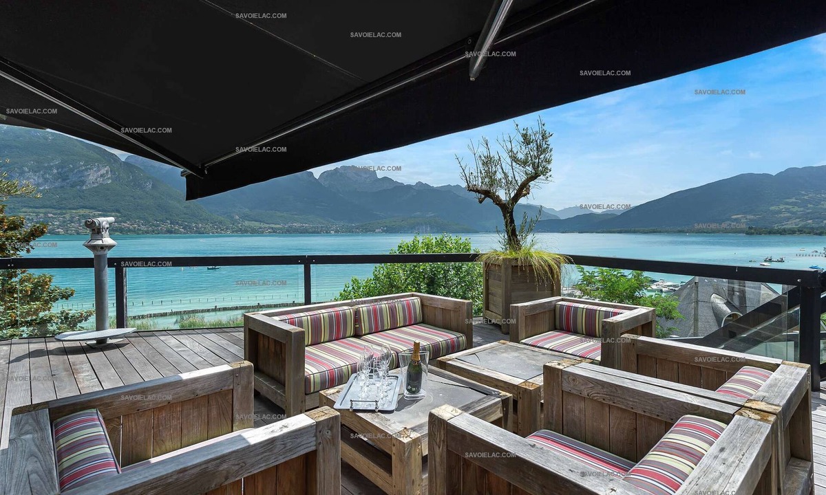 Sevrier House | Exceptional Hollywood Villa on the Shores of Lake Annecy