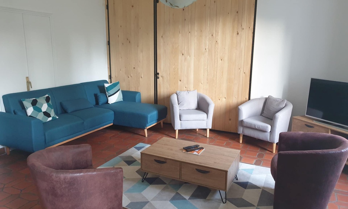 Caserne Mellinet House | Exceptional house with 2 large gardens near center of Nantes. 31 people max.