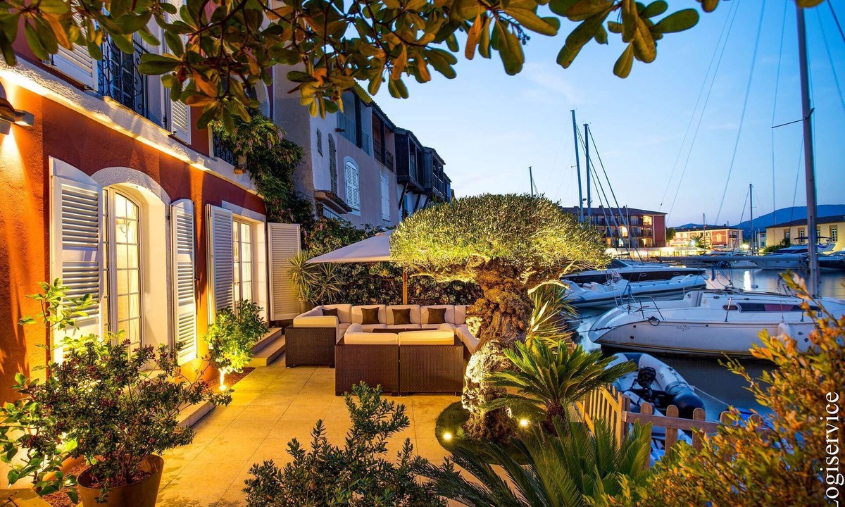 Port Grimaud House | Exceptional Master House et Mooring