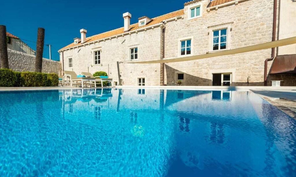 Zaton Villa | Exceptional Private Estate With Swimming Pool