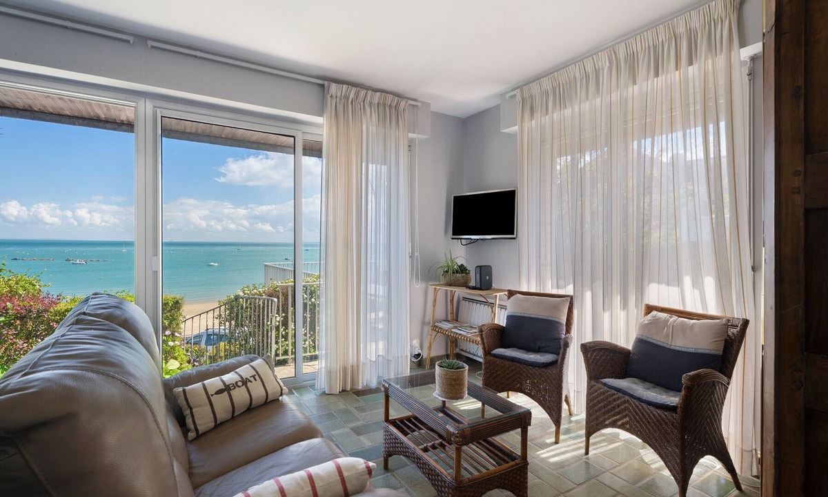 Cancale House | Exceptional Sea View House by the Beach in Cancale