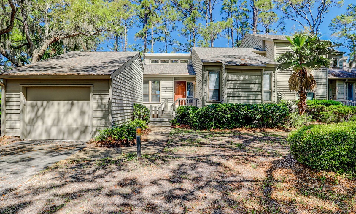 Sea Pines Villa | Exceptional Vacation Home with Community Pool and Tennis