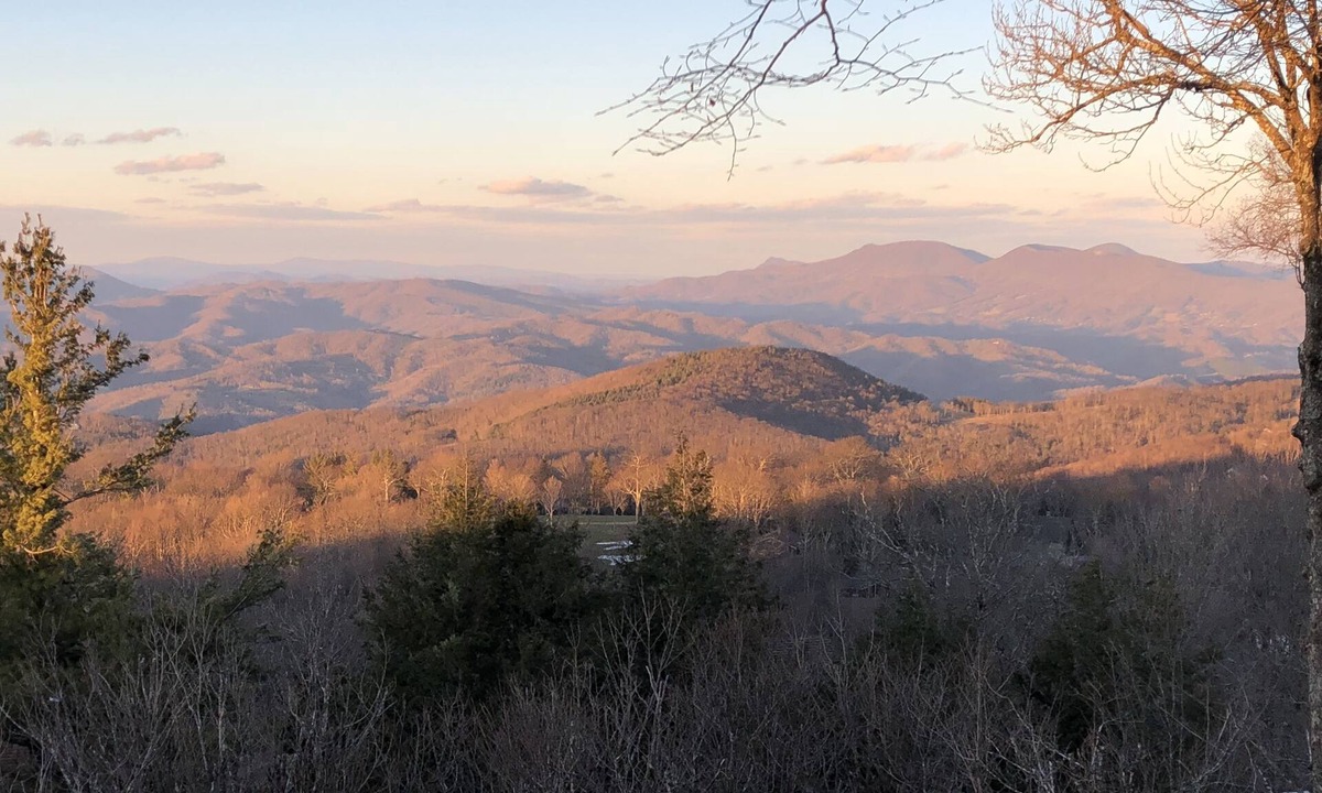 Beech Mountain House | Exclamation Point! nMountain Modern Townhouse with Endless Long Range Views