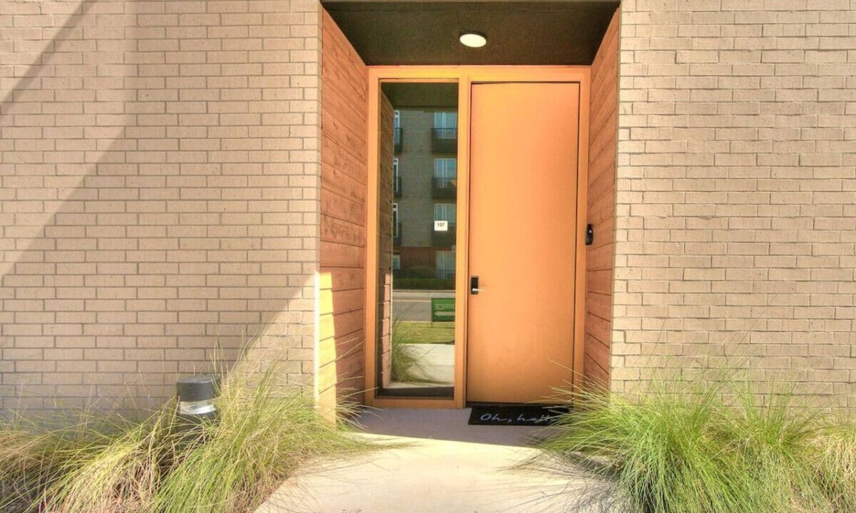 Midtown Apartment | Exclusive 1Bed New Luxury Apt
