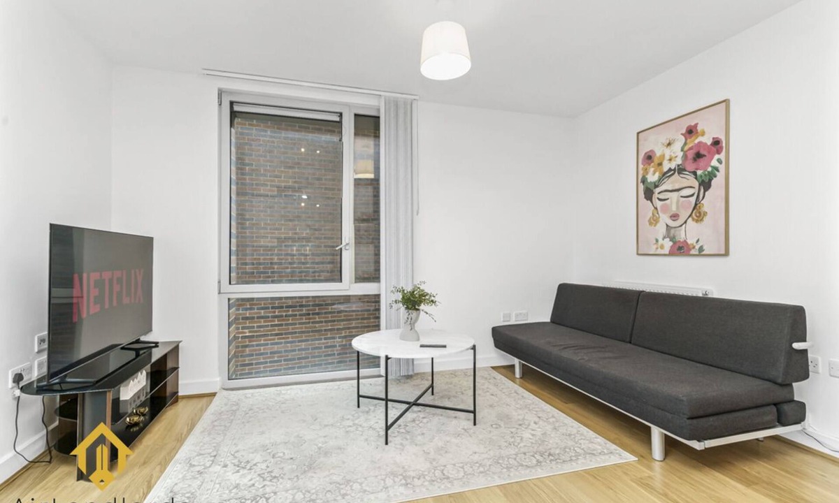 Bromley South Apartment | Exclusive 2 Bedroom Flat in Bromley By Bow