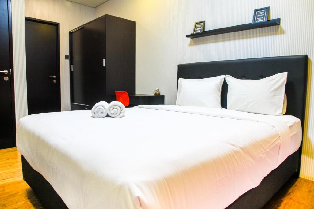 Bintaro Apartment | Exclusive 2BR Lexington Apartment near Pondok Indah By Travelio