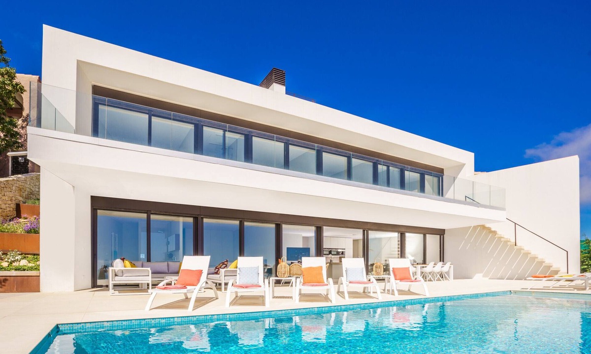 Cumbre del Sol Villa | Exclusive 5 Bedroom with Sea Views