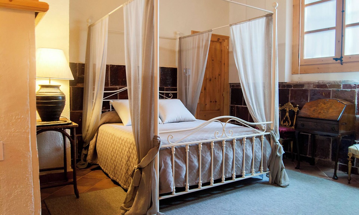 Martorell Bed & Breakfast | Exclusive and Sophisticated Flat near Barcelona