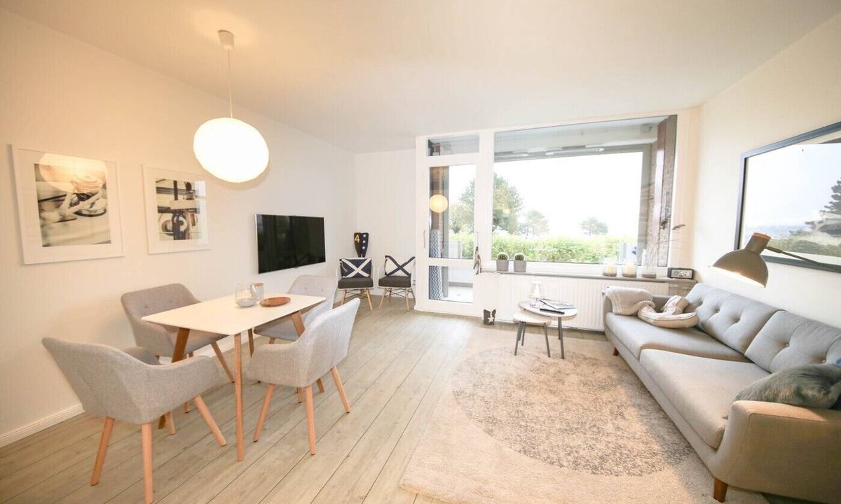 Alt-Travemunde/Ronnau Apartment | Exclusive apartment Kaiserblick - Travemünde - sea view from the front