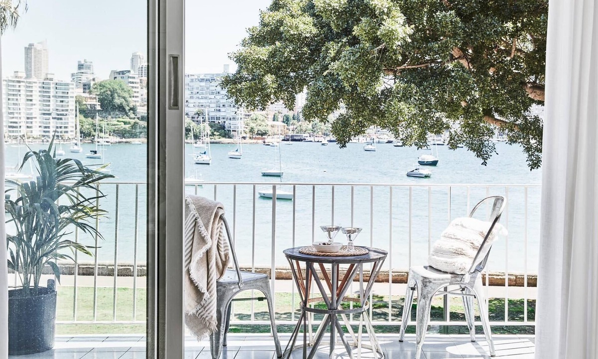 Darling Point Apartment | Exclusive Darling Apt - Harbour View Balcony