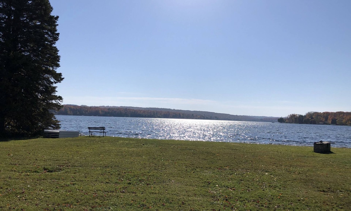 Duck Lake Peninsula House | Exclusive Duck Lake Peninsula!